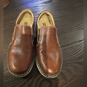Boys Johnston & Murphy McGuffey Slip on size 2.5m